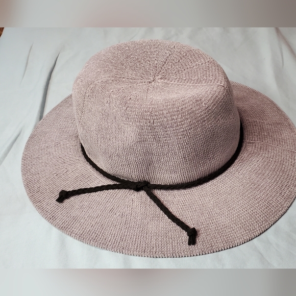 Tahari Accessories - Tahari Women’s Wide Brim Sun Hat - Light Mauve with Black Tie